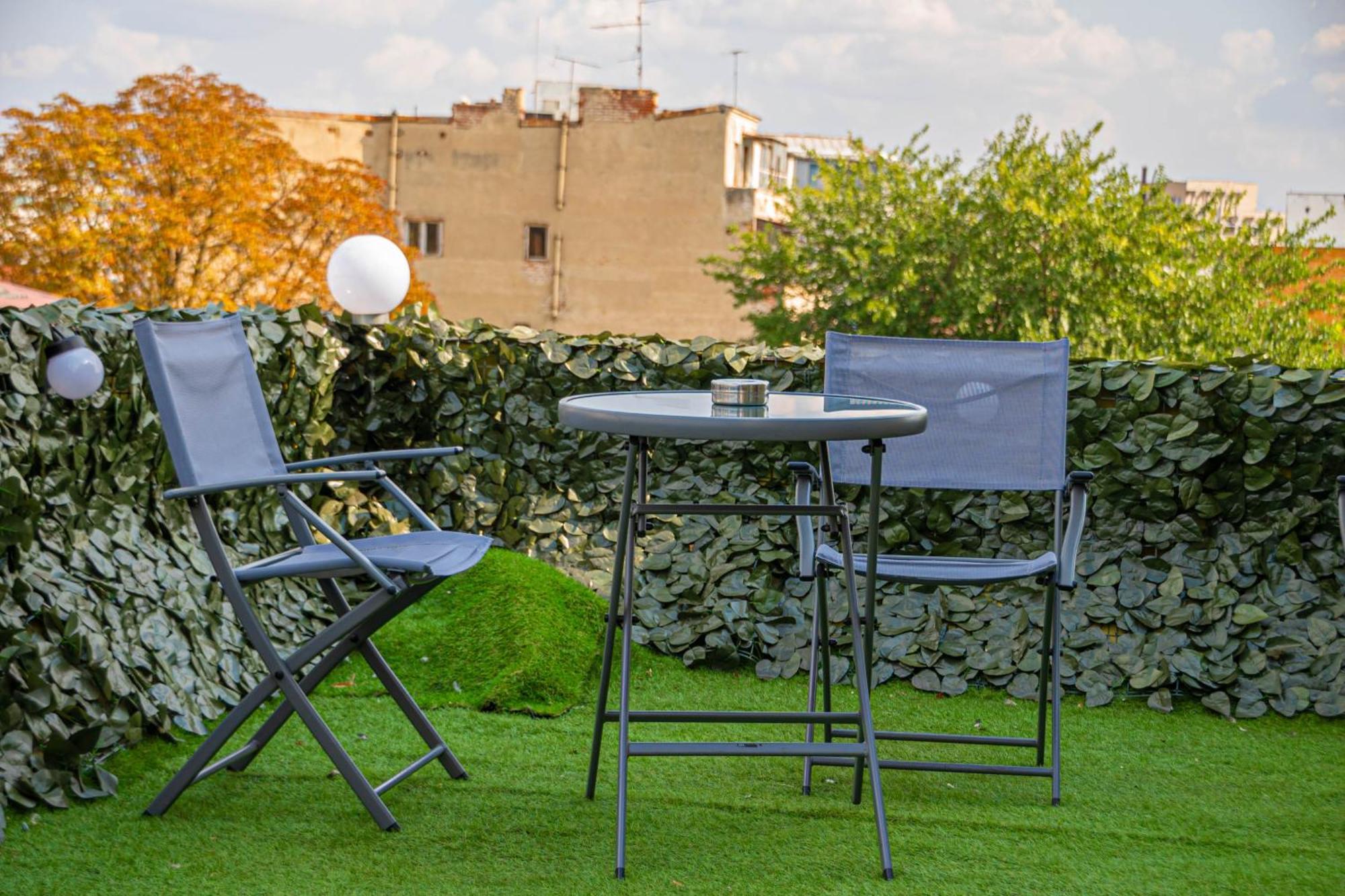Occidental Wise Transit Hotel Bucharest Exterior photo