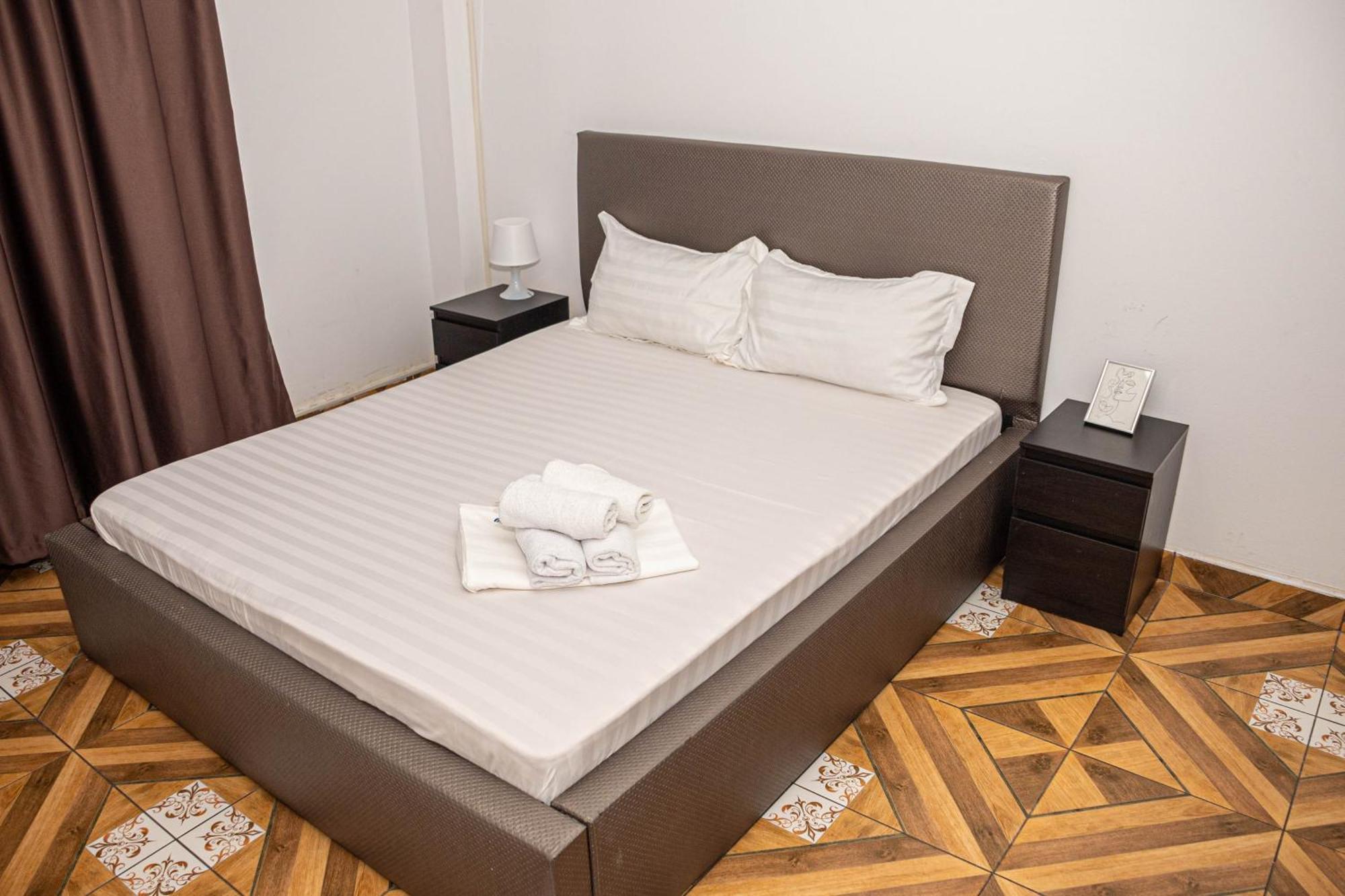 Occidental Wise Transit Hotel Bucharest Exterior photo